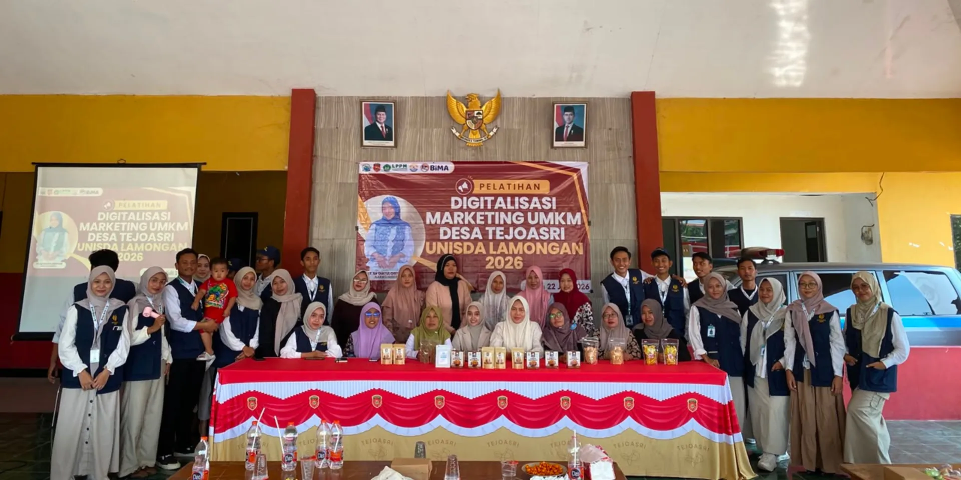 Bantu UMKM Naik Kelas, KKN Tematik Unisda Hadirkan Website Sentra Tejoasri untuk Perluas Pasar